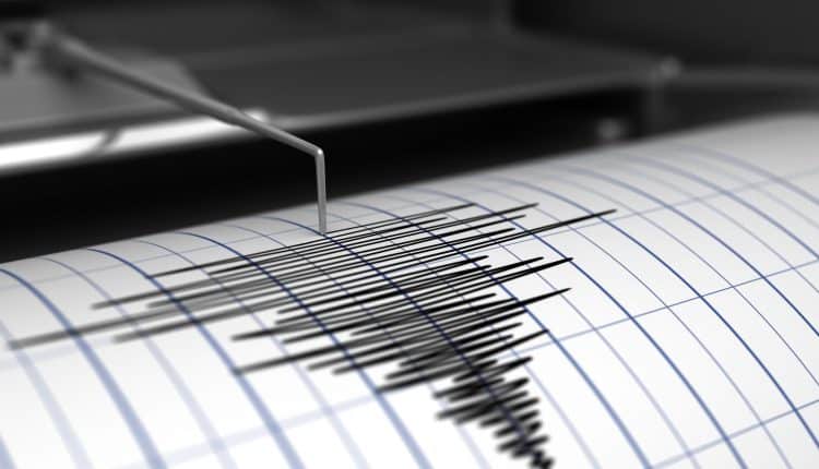 O que é o fenômeno que tem causado um misterioso barulho de terremoto nos céus Tem gente assustada com isso.