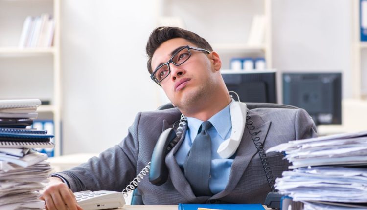 Esperando por mudanças no trabalho de domingos e feriados? Veja o que o governo pode preparar para os brasileiros em breve.