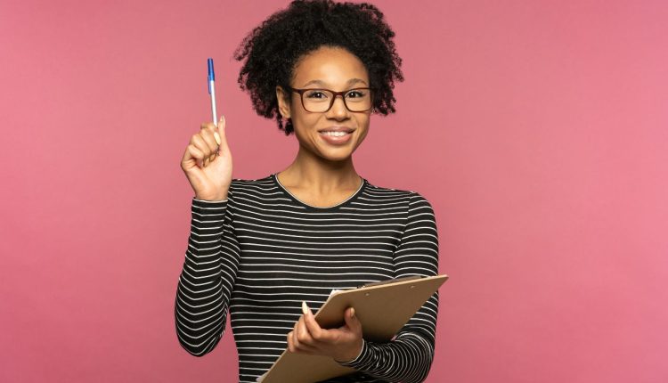 Apenas saber falar português não basta para escrever de modo correto, já que existem diversas "pegadinhas" e "enrascadas" na nossa língua mãe.