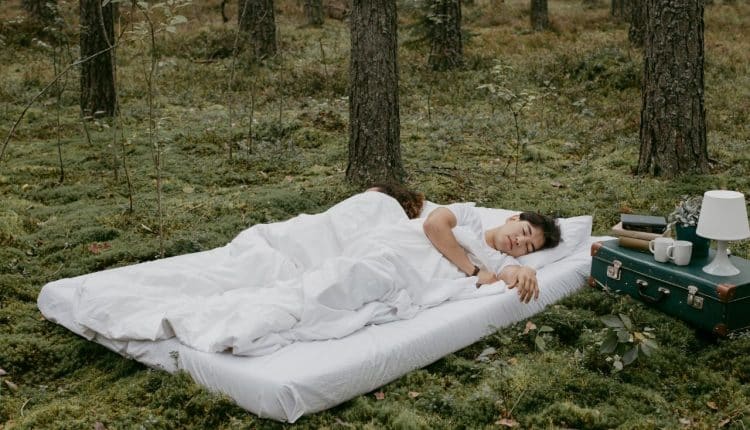 Precisa de uma boa noite de descanso, mas quer aproveitar o que o mundo oferece de bom? O turismo do sono pode ser uma boa saída.