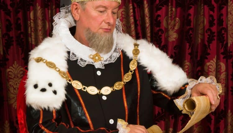 Uma vírgula a mais ou mal colocada é suficiente para causar transtornos. Cofira exemplos de erros de português que mudaram a história.